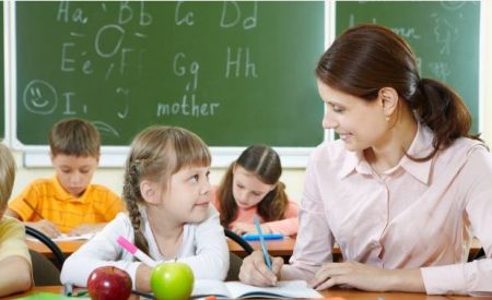 Online-Pedagógiai munkatárs(Pedagógiai asszisztens)